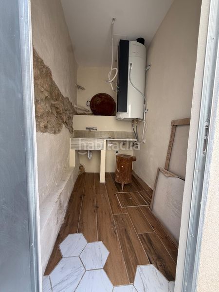 Foto 41228e4b-0aa9-4326-805e-45a08d96974e. Casa amb calefacció a Núcleo Urbano Pobla de Vallbona (la)