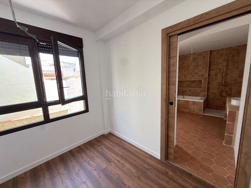 Foto a03d2e8a-198a-4892-a53e-e7e6c64c853e. Casa amb calefacció a Núcleo Urbano Pobla de Vallbona (la)