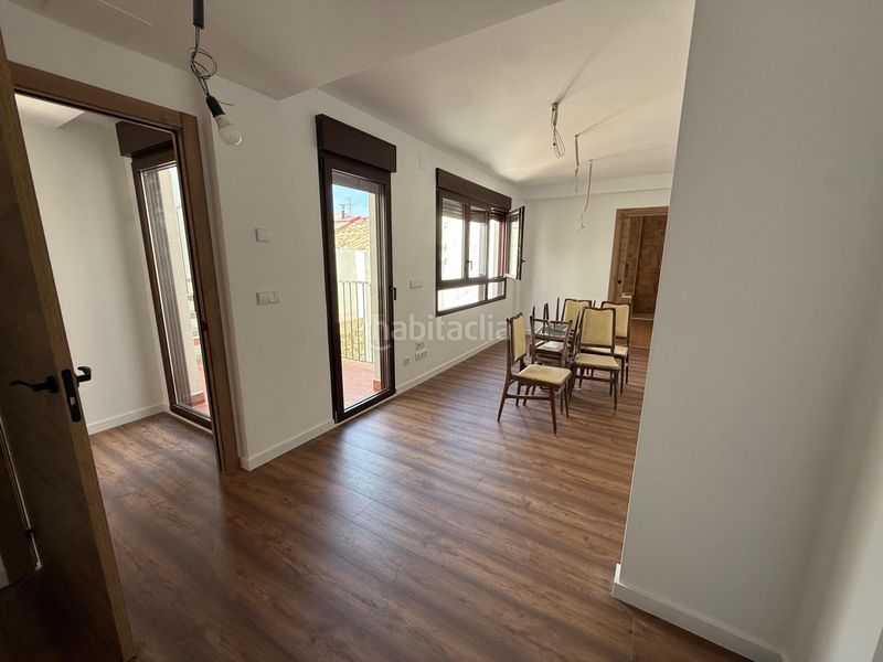 Foto a4c9d0eb-7774-43b5-9182-9fecc5fe2943. Casa amb calefacció a Núcleo Urbano Pobla de Vallbona (la)