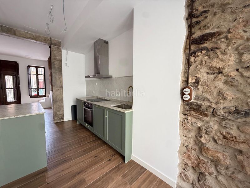 Foto d4fe6eed-d7aa-416c-b59a-c5c6de63bebc. Casa amb calefacció a Núcleo Urbano Pobla de Vallbona (la)