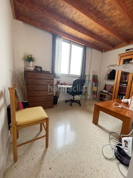 Foto a8d17bc7-88d5-4e97-9216-beba19390a1d. Pis amb aparcament a Vilamarxant