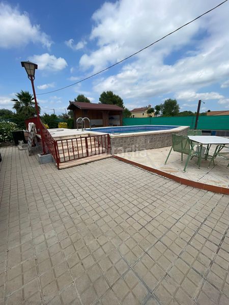 Foto 8a928ab1-6fbe-4980-bfc0-e12044714bab. Xalet amb aparcament piscina a Vilamarxant