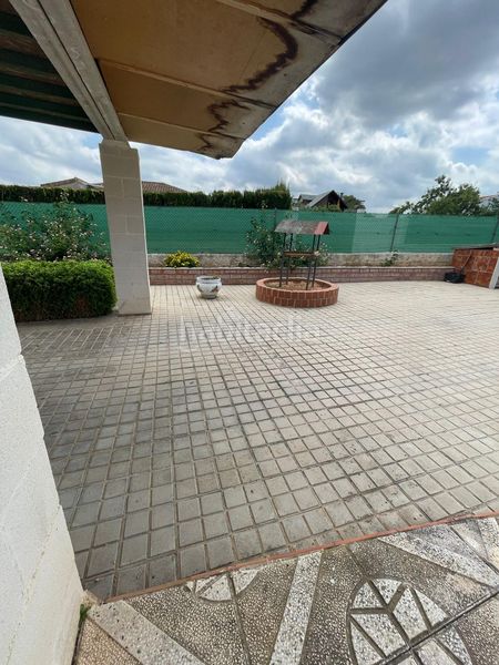 Foto fe707efd-952b-45de-8d4e-86355df923d5. Xalet amb aparcament piscina a Vilamarxant