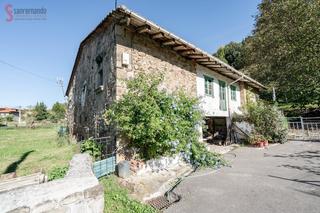 Casa a Santiurde de Toranzo. Casa individual con terreno