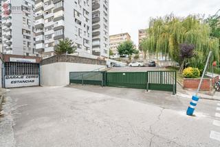 Parking voiture à General Dávila. Garaje cerrado en la zona dávila centro de santander