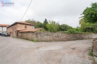 Casa a Nueva Ciudad. Casa de piedra y terreno en viérnoles  torrelavega