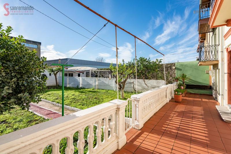 Foto 9d104980-6343-4ff6-b303-b6f030515d16. Piso planta baja con jardín en Monte en Monte Santander