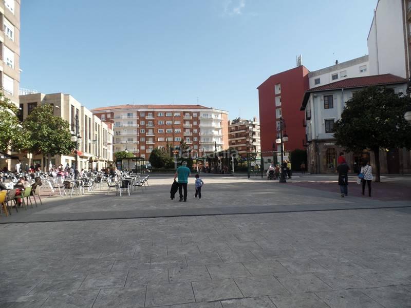 Foto ba401fe2-47c2-407c-aecc-0ba6084304f2. Miete geschäftsraum in Centro Torrelavega