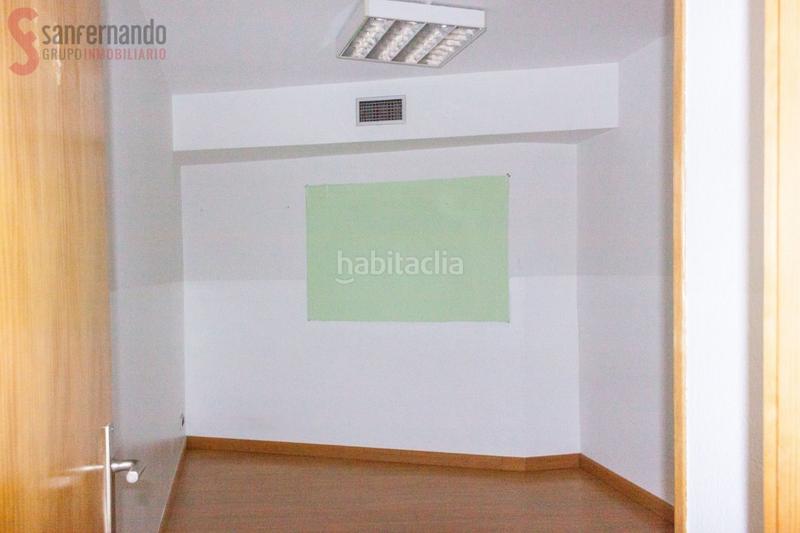 Foto 05cb3418-1bcb-49b3-ba22-8f10e845440b. Location local commercial dans Centro Torrelavega