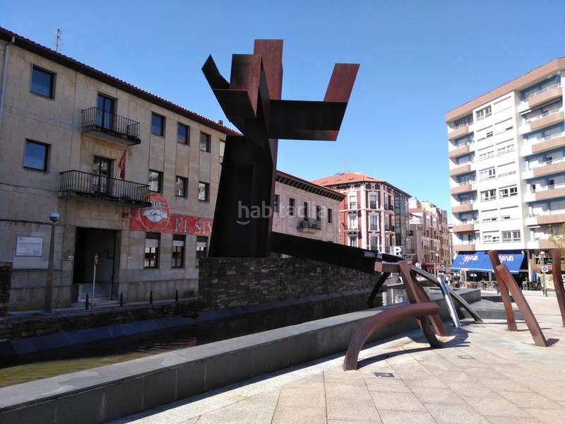 Foto 0f6c9eba-5713-4065-9b14-862a75609a65. Aparcament cotxe a Centro Torrelavega