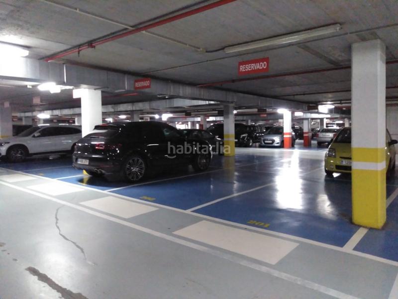 Foto 1b016b66-65e3-44fe-985c-8738c96d0284. Aparcament cotxe a Centro Torrelavega