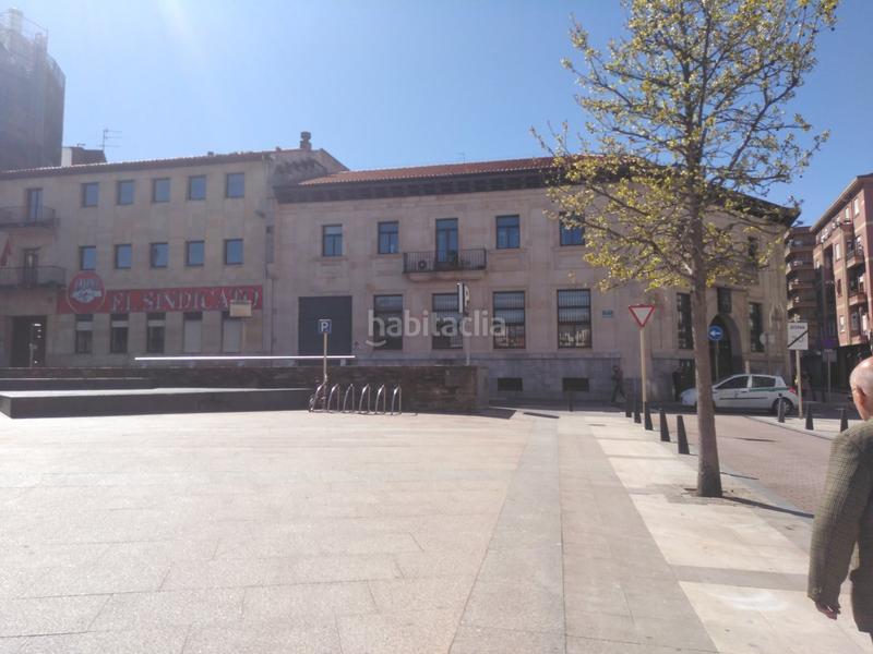 Foto 8e58c3cc-7a99-48ab-bd33-10ad27345b58. Aparcament cotxe a Centro Torrelavega