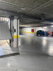 Parking voiture  Calle francisco tomás y valiente. Plaza de garaje junto al corte inglés