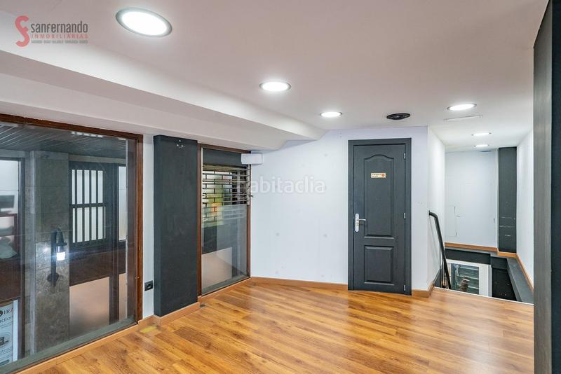 Foto 325ae4e2-4d7a-421a-85e9-2ad6883da5c4. Local comercial a Centro Torrelavega