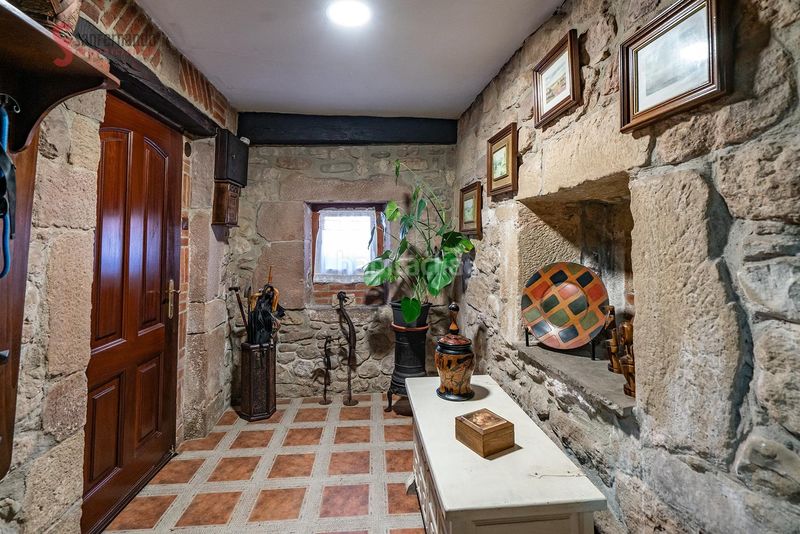 Foto 54272a50-3442-482b-b357-eaa4dd643523. Casa aparellada a Nueva Ciudad Torrelavega