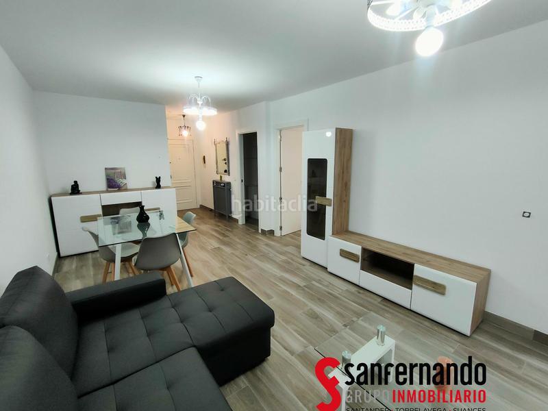Foto 05b57df7-7e47-498d-8ad0-893b61a1c3fe. Alquiler piso se alquila apartamento reformado con terraza en calle san fernando en Santander