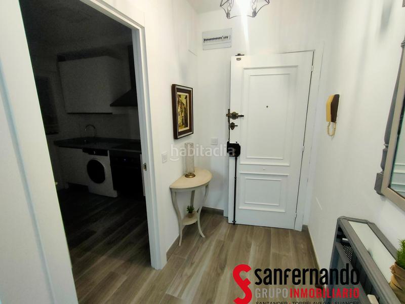 Foto 6490879a-d6cb-4c52-81e6-602cbe4b4927. Alquiler piso se alquila apartamento reformado con terraza en calle san fernando en Santander