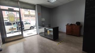 Lloguer Local Comercial a Tanos. Local en el centro de torrelavega