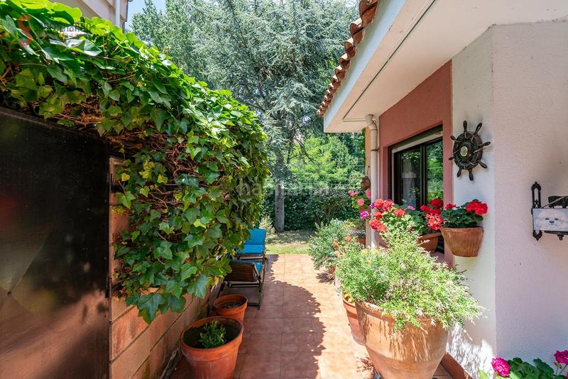 Foto 1d606d33-b6ce-4be1-be57-8389c1f4a69d. Maison jumelée avec chauffage parking piscine dans Alisal - San Román Santander