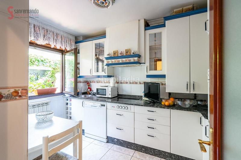 Foto 646093ec-8f27-4015-8e40-8053ac44a3df. Maison jumelée avec chauffage parking piscine dans Alisal - San Román Santander