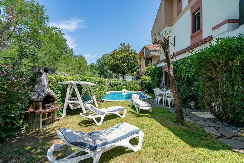 Foto 853c6a6c-ac28-4a66-8491-6cbfb64fd807. Casa pareada chalet pareado con piscina privada en Santander