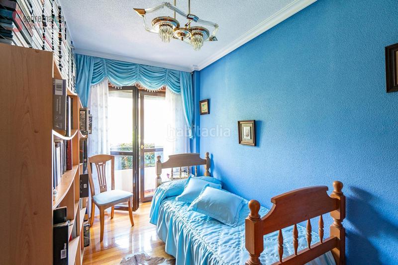 Foto 93bc939f-41eb-4516-b131-b02cc01c5304. Maison jumelée avec chauffage parking piscine dans Alisal - San Román Santander