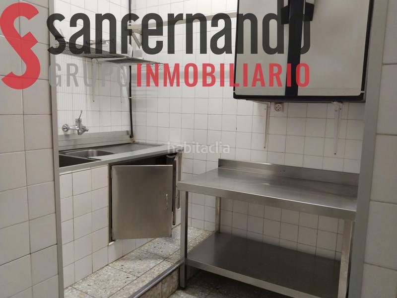 Foto e2dd3111-8e0e-4a2d-8117-37ca297dcee7. Location local commercial dans Covadonga - Campuzano - Ciudad Vergel Torrelavega