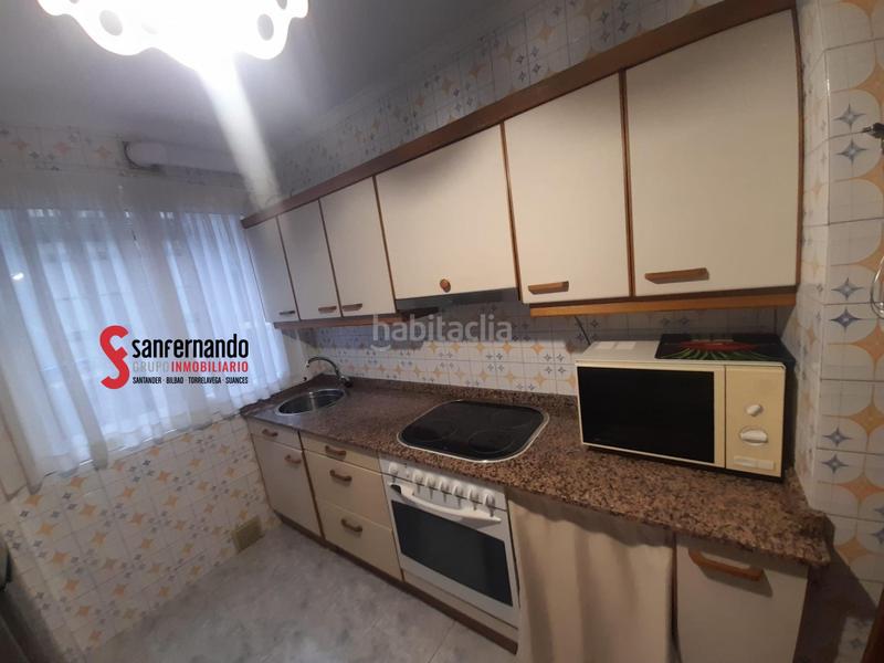 Foto a8f8a707-fb74-461f-8921-42345c330bc3. Lloguer pis amb calefacció a Cuatro Caminos Santander