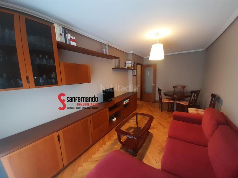 Foto 2efdd7a0-a5fe-4c75-b6db-7e7b52a982e4. Rent flat with heating in Cuatro Caminos Santander