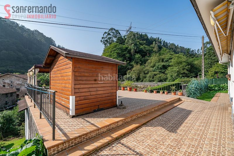 Foto a2861efe-9b70-49ae-af0f-3ccb2b9fe4f6. Casa amb calefacció aparcament a Cartes
