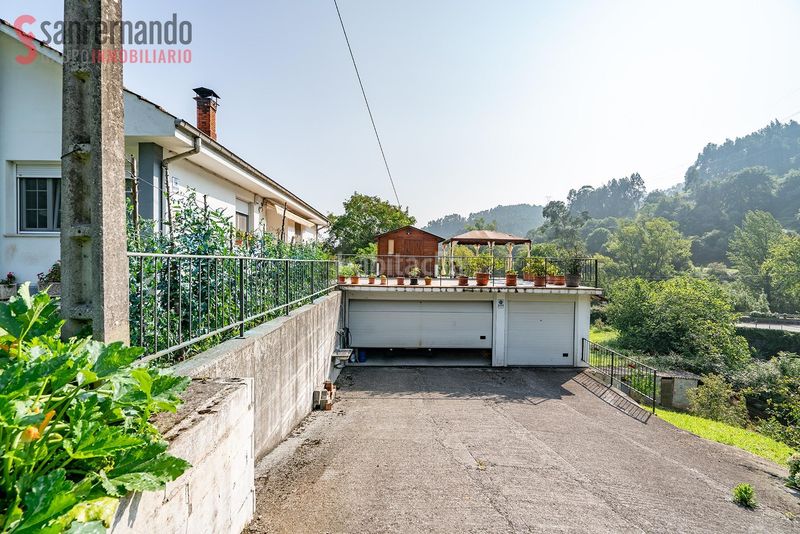 Foto e925d7b8-6100-4110-9d50-bac97bb875ca. Casa amb calefacció aparcament a Cartes
