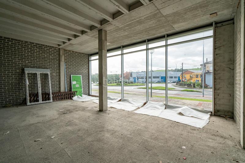 Foto 4419705a-c73e-4a66-a67e-b04db13ab9ee. Geschäftsraum in Revilla Camargo