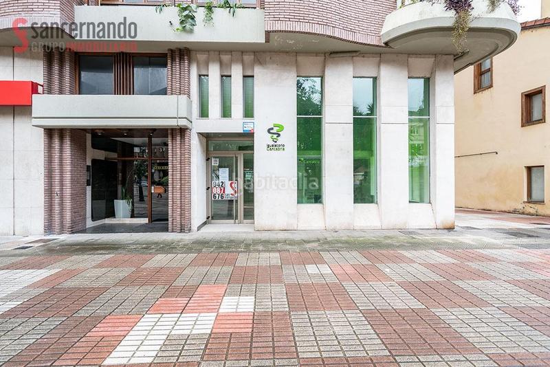 Foto b27d099b-5d8c-407d-b3ca-ccea0a53080e. Local commercial dans El Parque - Zapatón Torrelavega