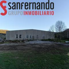 Bâtiment à usage industriel à Corvera de Toranzo. Nave con terreno en ontaneda
