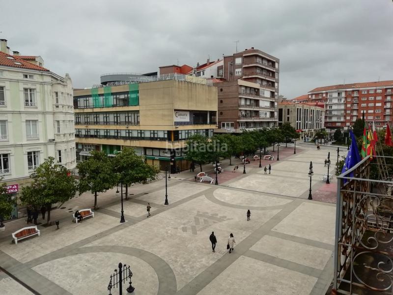 Foto 3f43a0c4-6f26-4716-b6fb-fd2f02326d32. Affitto locale commerciale in Centro Torrelavega