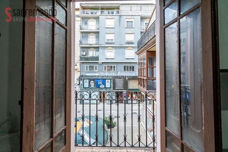 Foto f6dea78b-b591-453e-9ce0-823162791c9b. Casa in Centro Torrelavega