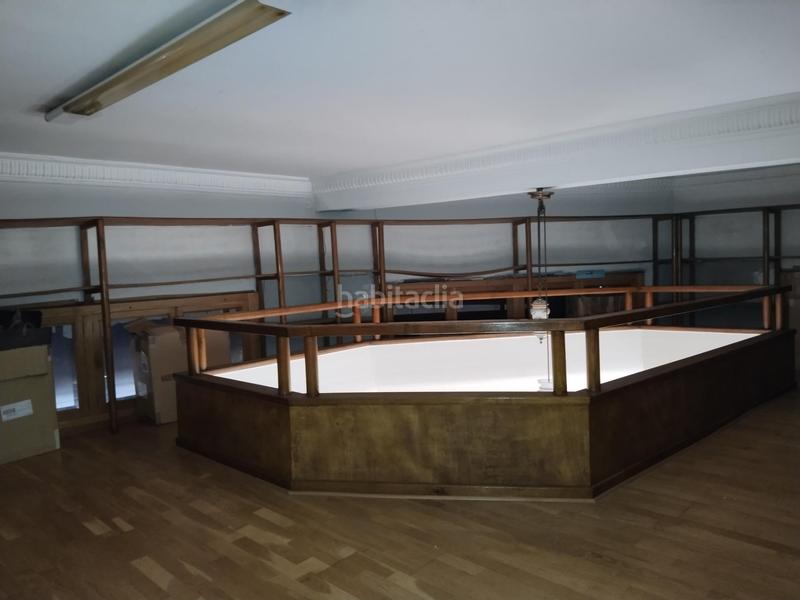 Foto 7a3402d6-0fd3-4861-9c52-3e28dd3c9225. Lloguer local comercial a Centro Torrelavega