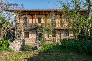 Casa a Carretera general 8. Negocio de hostelería, vivienda y posada en helguera de molledo.
