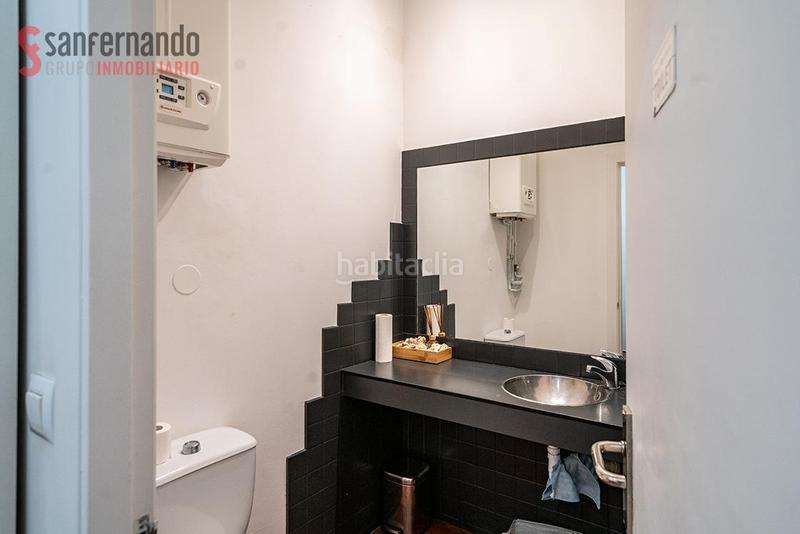 Foto d136b80f-85f1-4666-952b-484346c06e96. Local comercial  en el centro en Inmobiliaria - Barreda Torrelavega