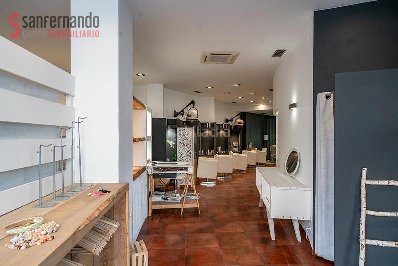 Foto e5ec45ca-7146-40ac-9cfd-1cd6112e800b. Local comercial  en el centro en Inmobiliaria - Barreda Torrelavega