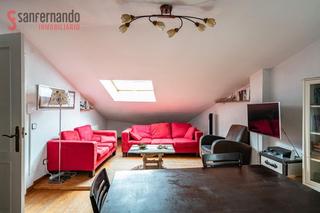 Pis  Calle cervantes. Ático con ascensor en venta en los primeros números de la calle