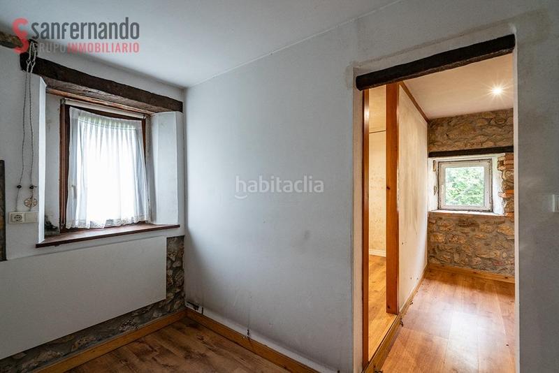Foto f534d6b7-8dc4-4ba6-a5cb-c1bb61b4e8eb. Casa  de piedra en mijares tradición, espacio y vistas increíbles. en Santillana del Mar