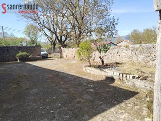 Casa a Campoo de Enmedio. Casona de piedra reinosa