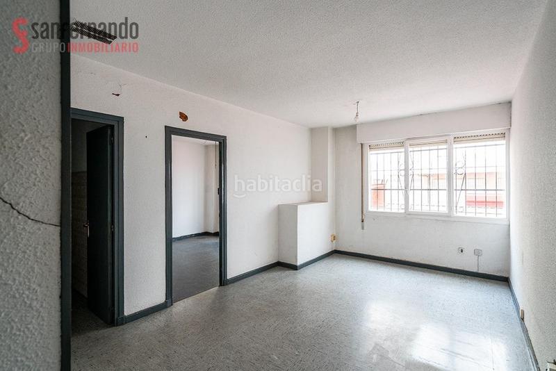 Foto fa15bea6-8b2b-4367-a80a-c08c9ccaf77c. Local comercial a Numancia - San Fernando Santander