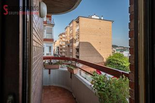 Pis a Centro. Vivienda con alma en el corazón de torrelavega  122 m para diseñ