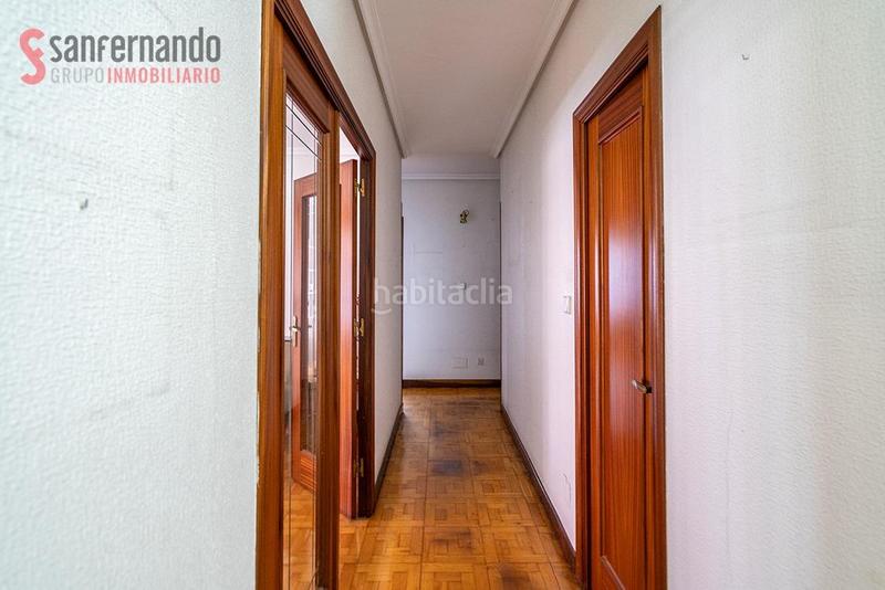 Foto f8d1f948-af48-4d74-ac34-5eac3c845f6e. Piso vivienda con alma en el corazón 122 m para diseñar tu futuro en Torrelavega