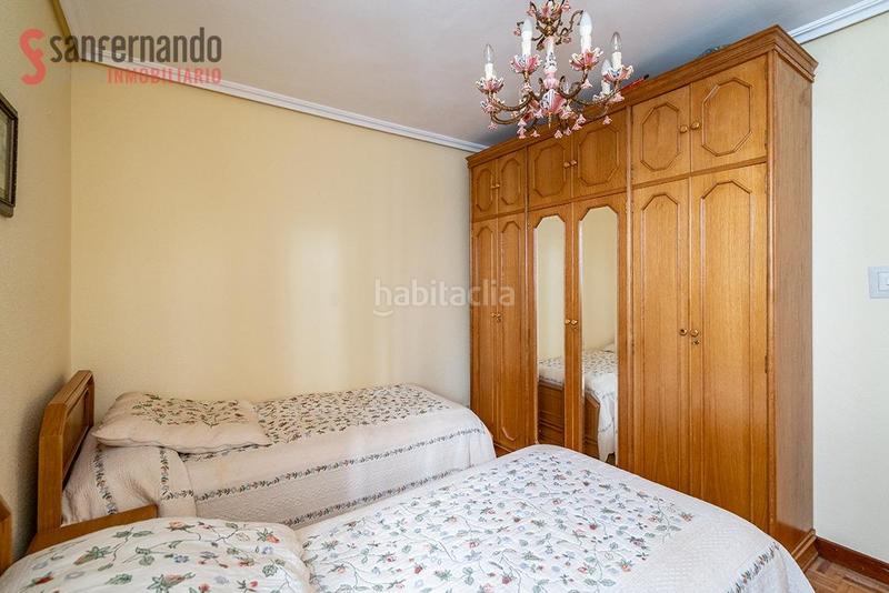 Foto 57180e0a-9753-44e5-9e1a-4462f3b840be. Piso oportunidad única , a un paso del centro! en Torrelavega