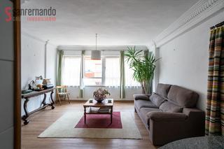 Pis a Calle julián urbina 10. Atención inversores y visionarios del hogar!