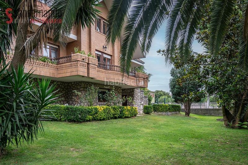 Foto a987a66b-b883-4766-ae94-9b5528f3b17e. Chalet con parcheggio in Covadonga - Campuzano - Ciudad Vergel Torrelavega