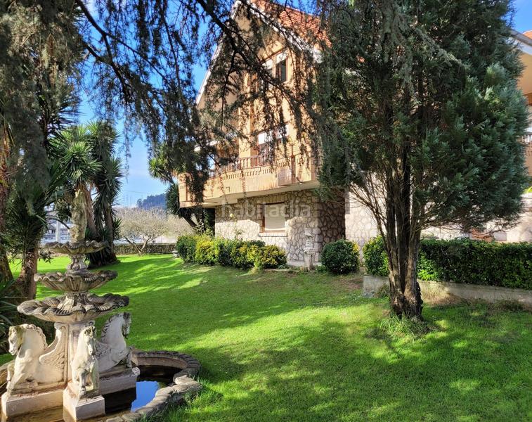 Foto d4a6a588-4961-45ab-b566-f26f7212cca4. Chalet con parcheggio in Covadonga - Campuzano - Ciudad Vergel Torrelavega